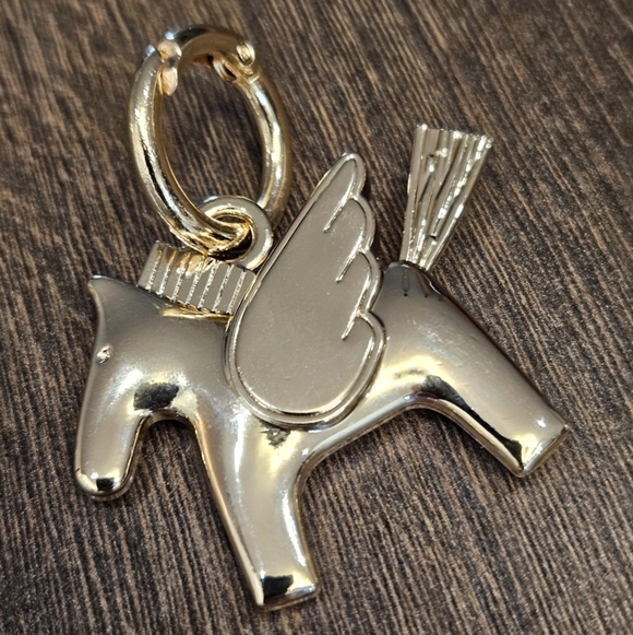 NEW Winged Horse Bag Charm | Gold or Silver Metal 🥳 - Picture 4 of 11